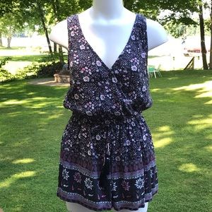American Eagle romper S/P
